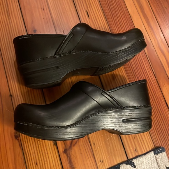 The Professional Dansko Clog - Picture 11 of 13